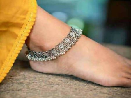 Mominos Fashion Traditional Wear Oxidised Silver Plated Anklets Cheap